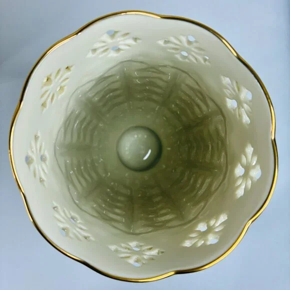Lenox Fleur de Lis Collection Embossed Pierced Flower Vase Ivory Gold USA 7.5" - Picture 4 of 16